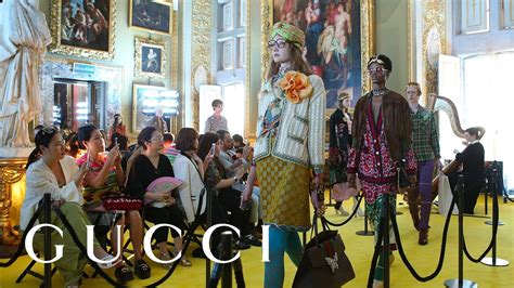 gucci cruise 2018 live stream|Gucci Cruise 2018 Fashion Show: Full Video .